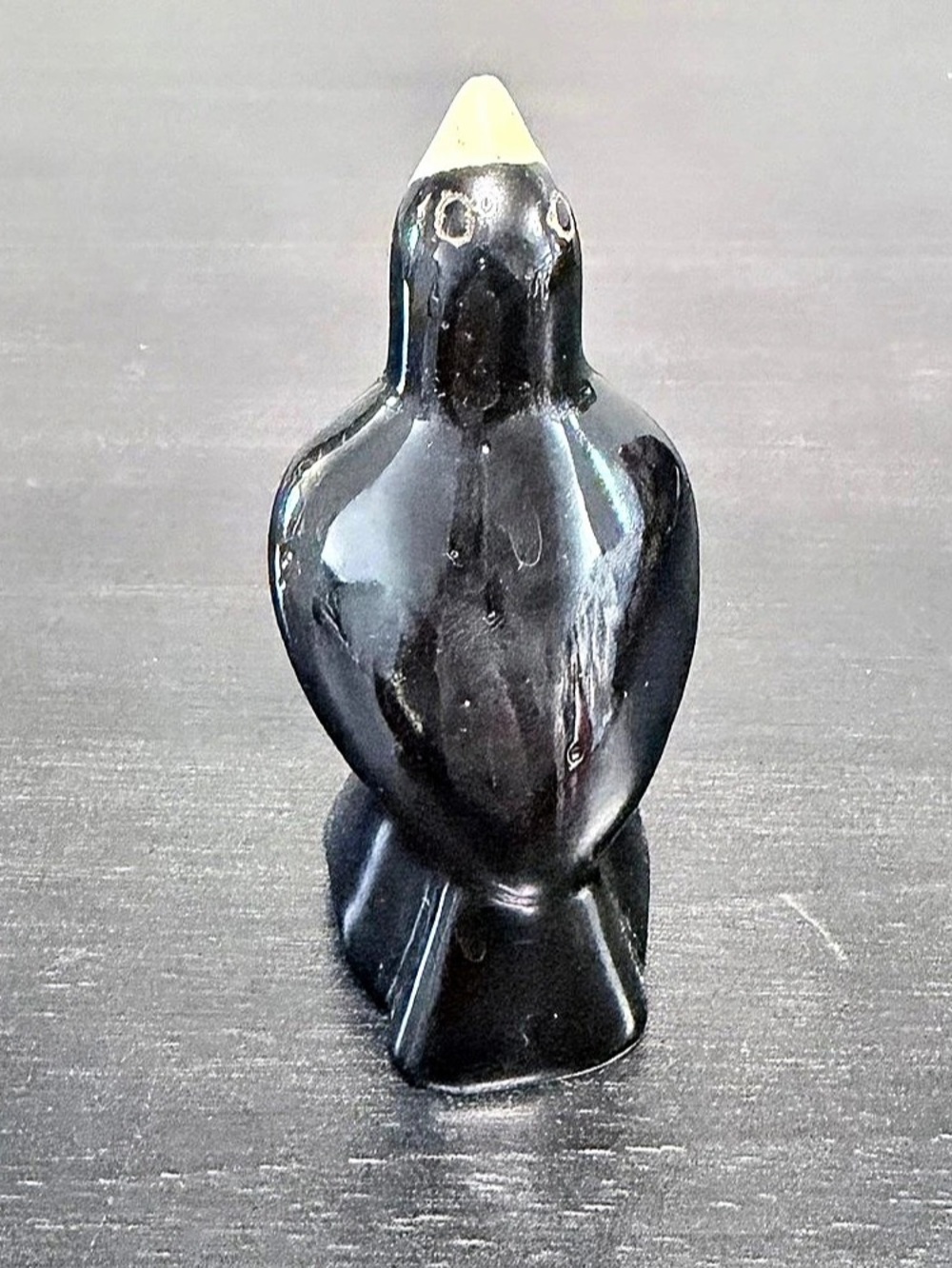 VTG Blackbird Ceramic Pie Bird Pie Vent Funnel W/ Yellow Beak Kitchenalia 3.5”